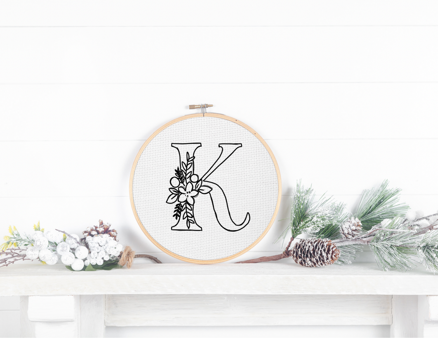 Custom initial with flowers embroidery kit